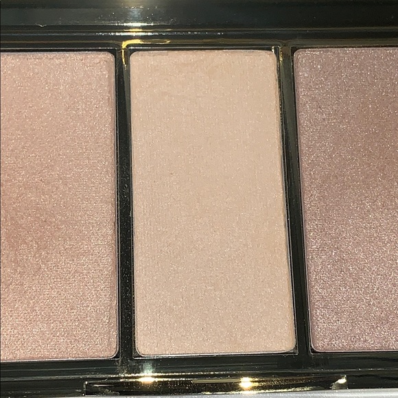 Tarte Rainforest of the Sea Skin Twinkle Palette 1 - Picture 4 of 14